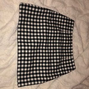 Plaid black and white skirt
